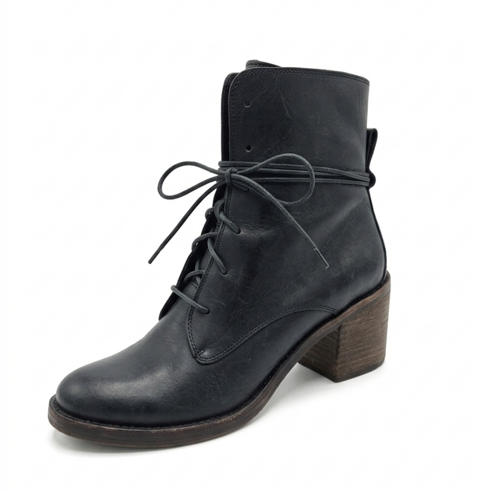 UGG Size 8 Women's Black Oriana Lace-Up Leather Ankle Boots Uggs Witchy